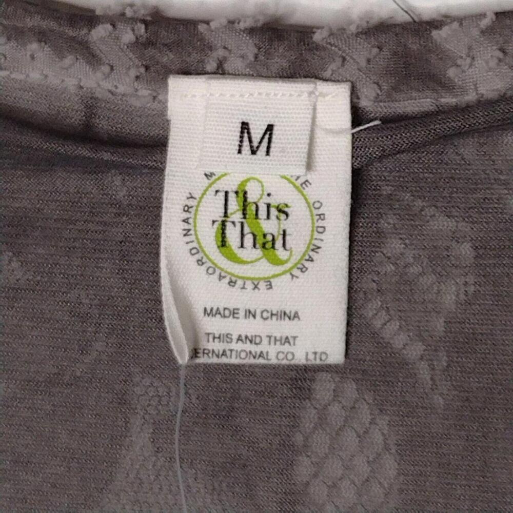 NWT This & That Women's Mixed Media Gray Blouse Size Medium - Picture 4 of 6